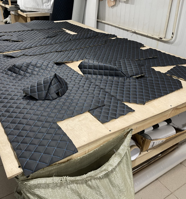 Обшивка в кабину МТЗ (УК) П-ЫЙ КОМПЛ.(синий, РОМБ) С/О купить в Минске и Беларуси